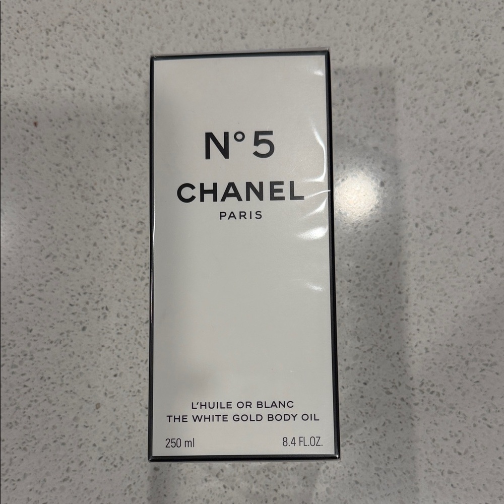 CHANEL No. 5 White Gold Body Oil